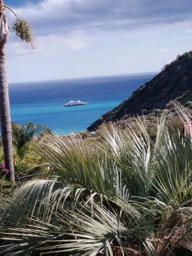 Holidaysora Taormina - Il Giardino Di Graziella Appartement