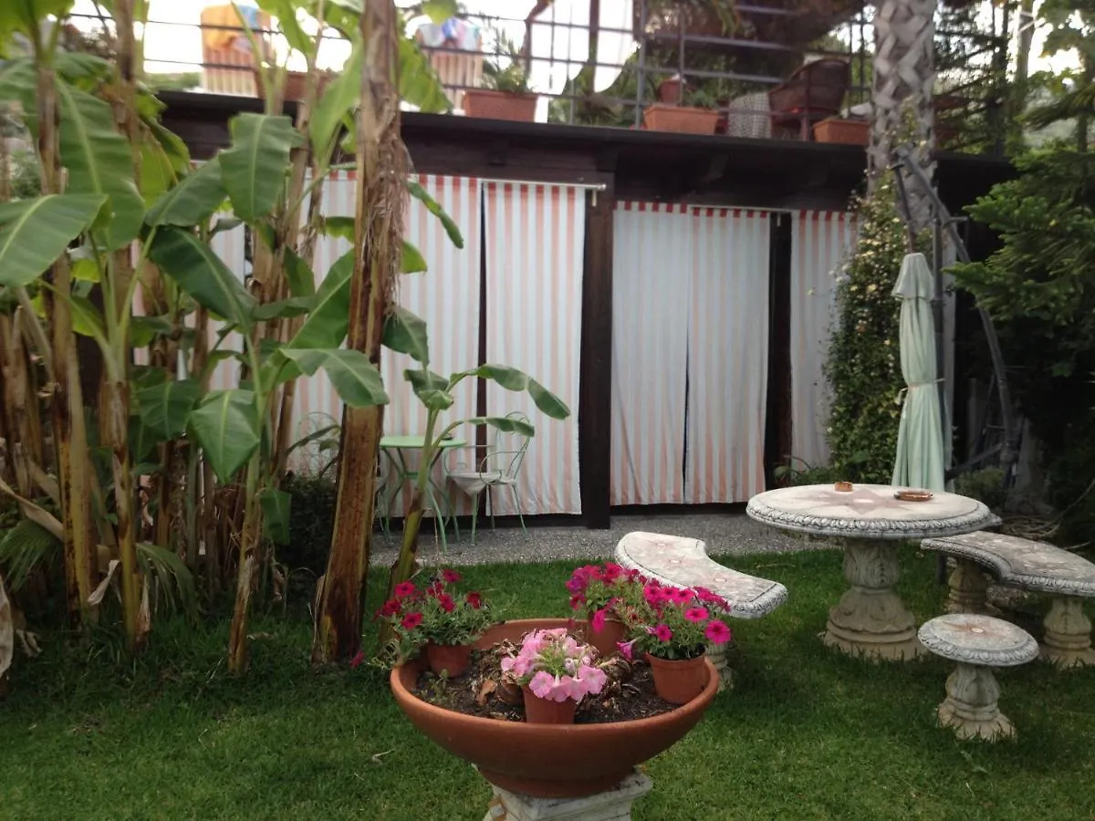 Holidaysora Taormina - Il Giardino Di Graziella 0*,